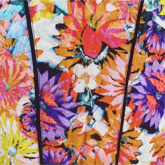 MINKPINK Teen Daisies Multicolor Shift Dress - Size Medium - Picture 2 of 6